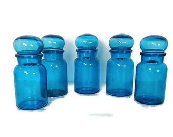 Vintage set med 5 belgiska blå glasbehållare för badrum, köksbehållare, apoteksburkar, retro köksinredning