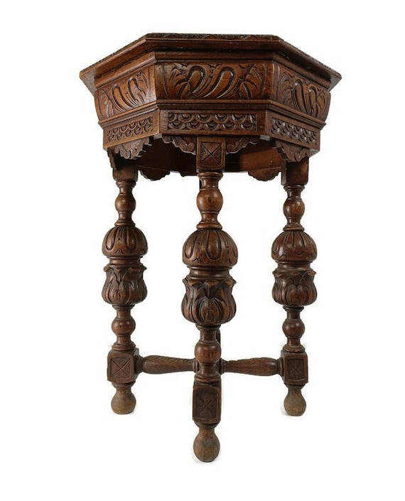 Exquisite Side Table Antique 19th century octagonal Hand Carved Ornate wood