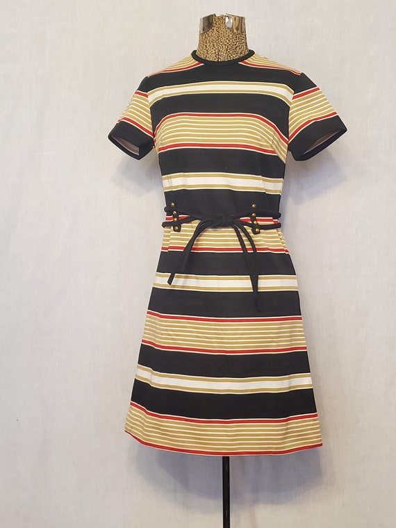 1960s Vintage Mid Mod Short-Sleeved Dress/Mint/Bl… - image 1