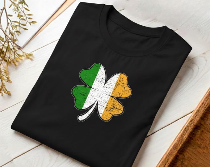 Vintage Irish Flag Shamrock Shirt - Distressed Ireland Clover T-Shirt - Heritage Pride St Patricks Day Tee - Classic Irish Flag Graphic Top