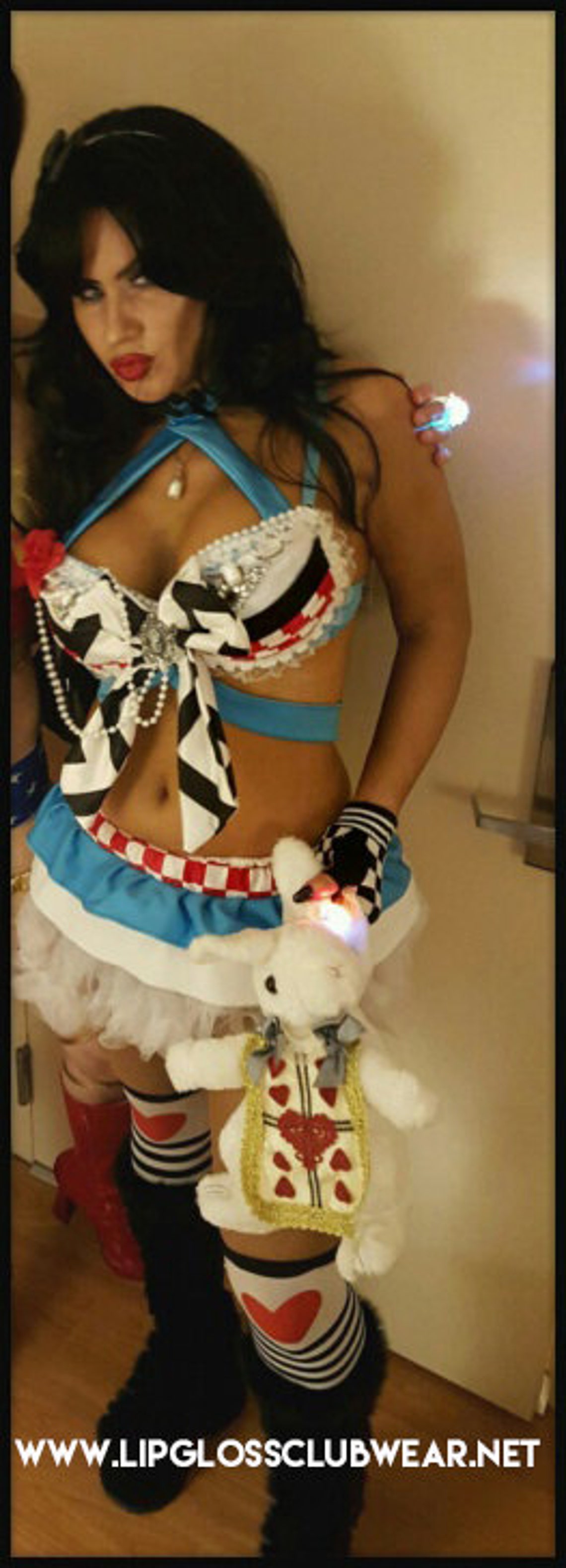 beyond wonderland outfit