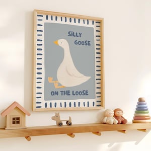 Arte de pared imprimible de ganso tonto para guardería de niños, póster de animales de granja azul, ilustración de ganso lindo, decoración de habitación infantil, descarga digital, impresión