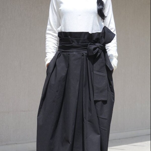 Long Black Ribbon Skirt with Pockets, Plus Size  Ball Gown Skirt with High Waist