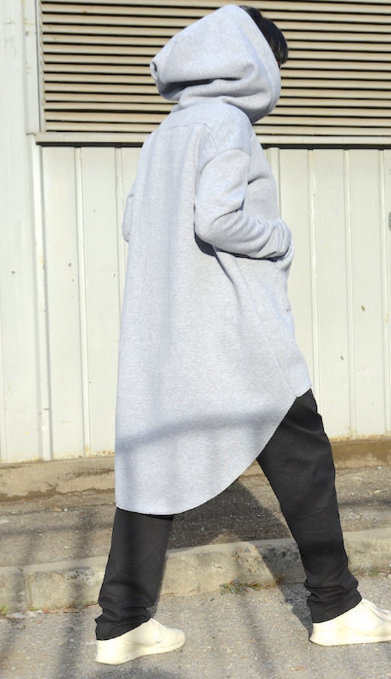 baggy hoodie