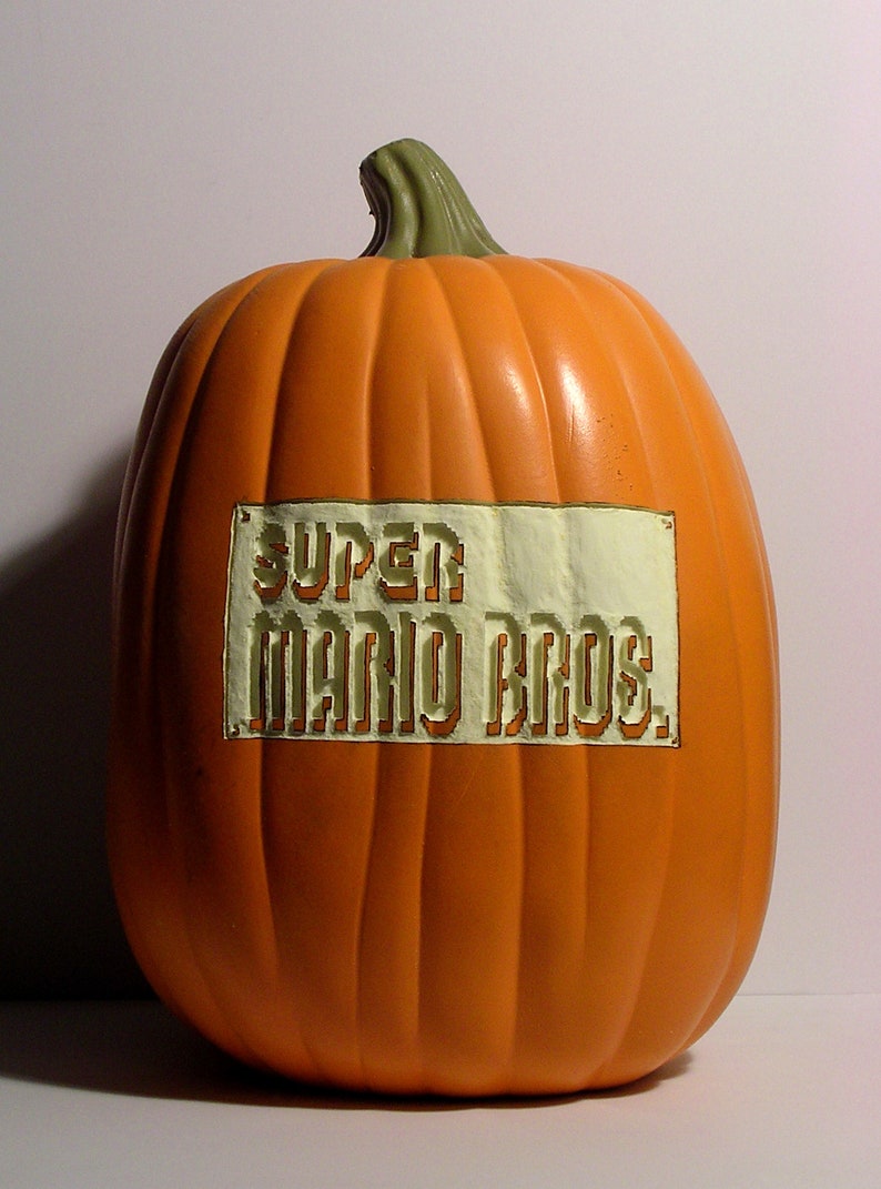 SUPER MARIO BROS. Mario Jumping Hand-Carved Foam Pumpkin 12 image 3