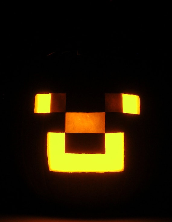 MINECRAFT Steve Halloween Jack-o'-lantern Prop (hand-carved Foam