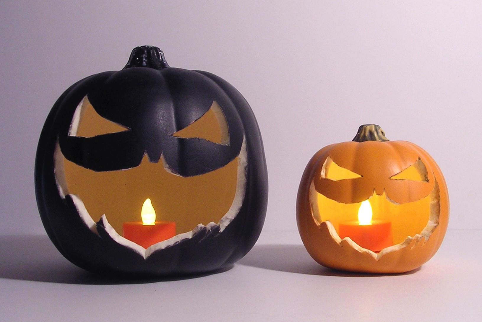 BATMAN: the Long Halloween Jack-o'-lantern Prop (hand-carved Foam