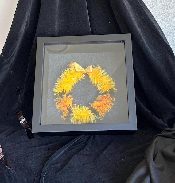 Leihulu poepoe first（yellow） Hawaiian Feather Lei, FRAMED, Lei Hulu Poepoe - Etsy Israel