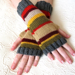 Dr Who / Dr Who  Fingerless Gloves / Small Whovian Gloves / Dr Who Knitted Gloves / Dr Who Gift