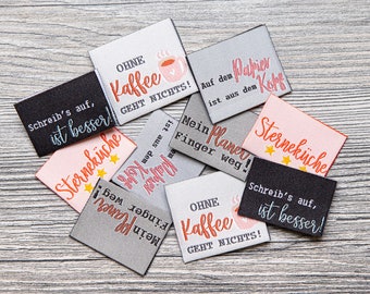 Juego de etiquetas textiles tejidas de 100 % poliéster (rPET) “Lotte” de Unikati – 10 etiquetas textiles con frases y mensajes, ideales para coser, 9122