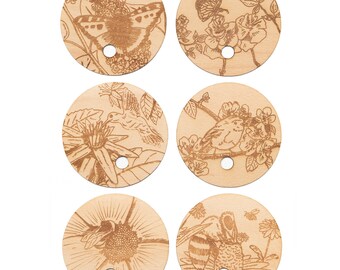 Tapa de cristal con recorte de paja, fabricada en madera de haya con motivos naturales grabados a láser - diámetro 85 mm - 2 piezas (fabricado en Alemania)