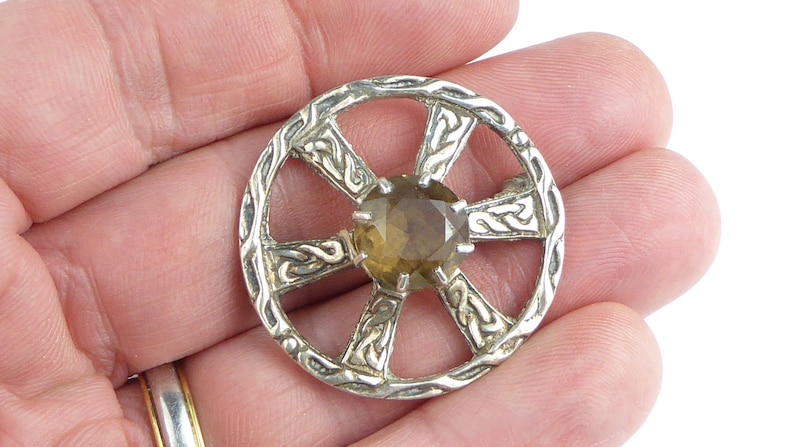 Edinburgh hallmarks Antique vintage Robert Allison Scottish silver brooch