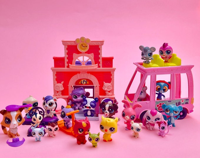Lps Bus Set LPS Littlest Pet Shop Authentic School and Bus Set With 22 Pets ...
