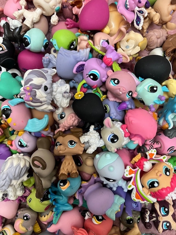 Littlest Pet Shop LPS Random 3 PC Pet Grab Bag Lot + Bow *1 Dog OR Cat in  each bag*