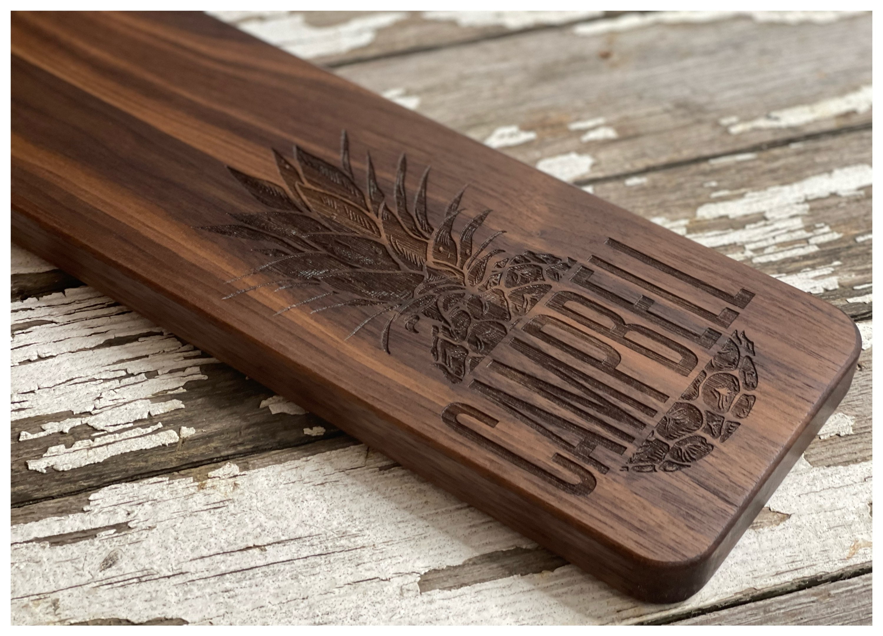 Tropical Bamboo Surfboard Shaped Cutting Board: Pineapple Stamp