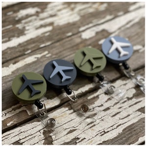Airplane Badge Reel, Unique ID Holder for Airline Crew, Custom Badge Holder for Flight Attendant, Pilot, Gate Agent, Airport Employee