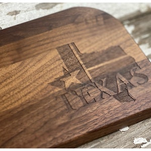 Texas Pride State Flag Personalized Cutting Board, Custom Engraved Butcher Block, Unique Gift for New Home, Moving, Realtor, Wedding, Shower