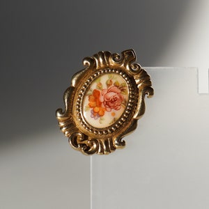 Vintage Sarah Cov Flower Brooch
