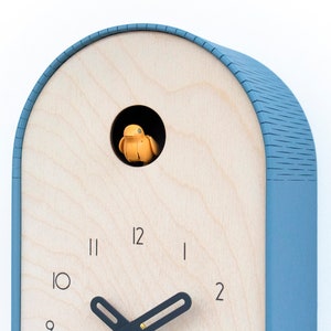 Cuckoo Clock - Unique Modern Design - Table / Wall clock (GSMU01)