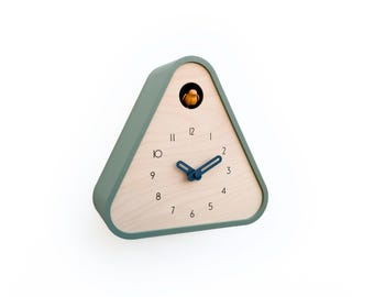 Moderne Kuckucksuhr - Glänzendes Grün mit bernsteinfarbenen Vogel- und Wind-Uhr-Zeigern