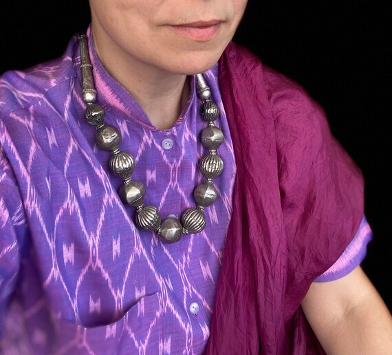BALI IKAT *** Vintage pink & purple ikat, batik, … - image 3