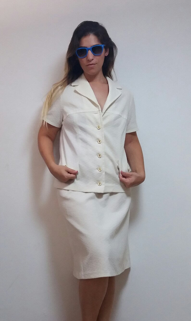 Vintage white cream short sleeve midi mod 2 piece outfit blazer jacket vest top pancil skirt business suit 60s 1960s