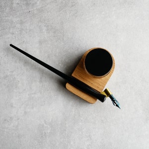 Single Calligraphy Ink Pot Holder with Cork Base – Secure Inkwell for Dip Pens, Fountain Pens & Calligraphy Supplies