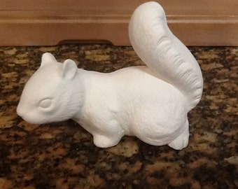 Ardilla de cerámica Bisque de 5-6" lista para pintar