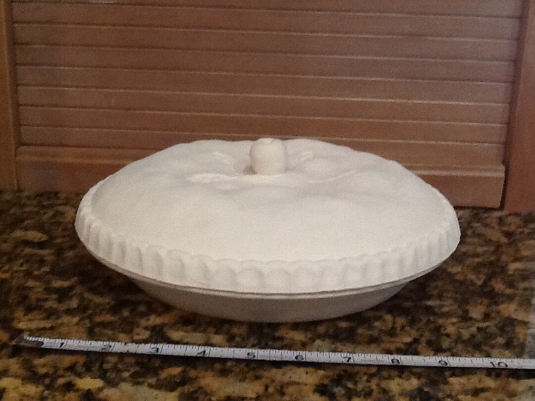 Ceramic Pie Keeper / Pie Baker / Berry Pie / Ceramic Bisque Ready to