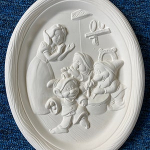 Disney’s Snow White and dwarfs scene ceramic bisque u paint ready to paint 12.5in