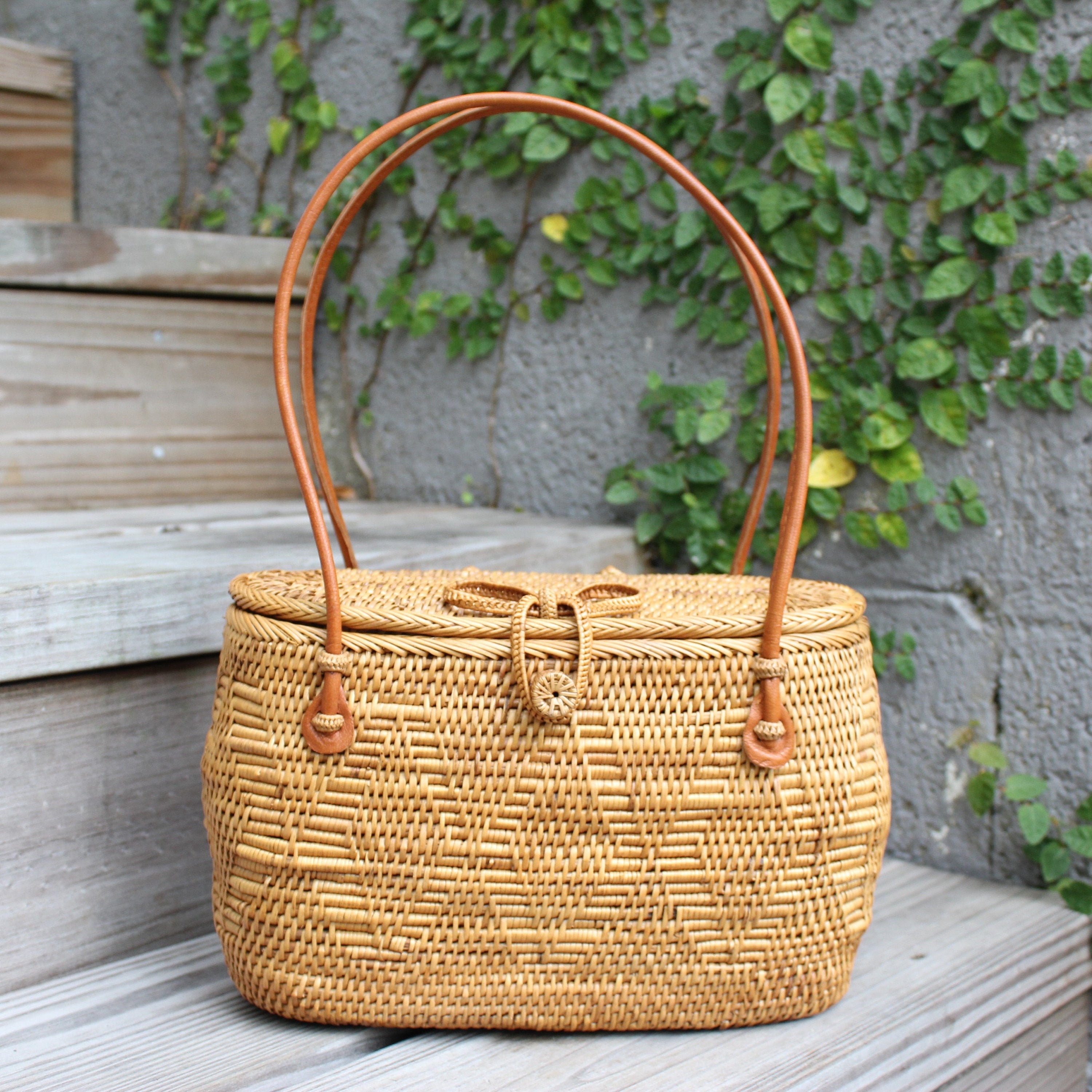rattan basket purse