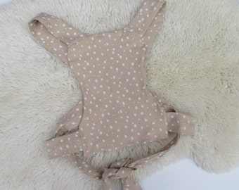 Doudou et/ou porte-poupée beige moucheté écru pour bambin/enfant d'âge préscolaire