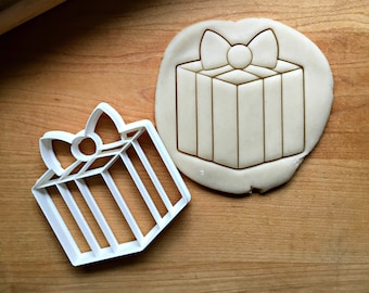 Present/Gift Cookie Cutter/Multi-Size/Dishwasher Safe Available