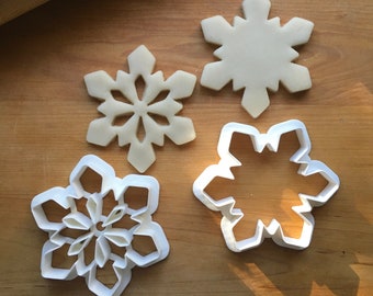 Set of 2 Snowflake/Cut-Out Centers Cookie Cutters/Multi-Size