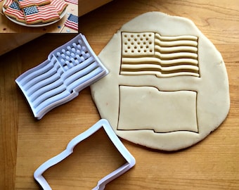 Set of 2 American Flag Cookie Cutters in Multiple Sizes