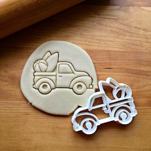Beach Pickup Truck Cookie Cutter in Multiple Sizes
