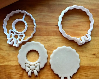 Set of 2 Christmas Wreath Cookie Cutters/Creates Cut-Out