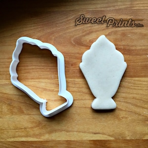 Ice Cream Sundae Cookie Cutter in Multiple Sizes