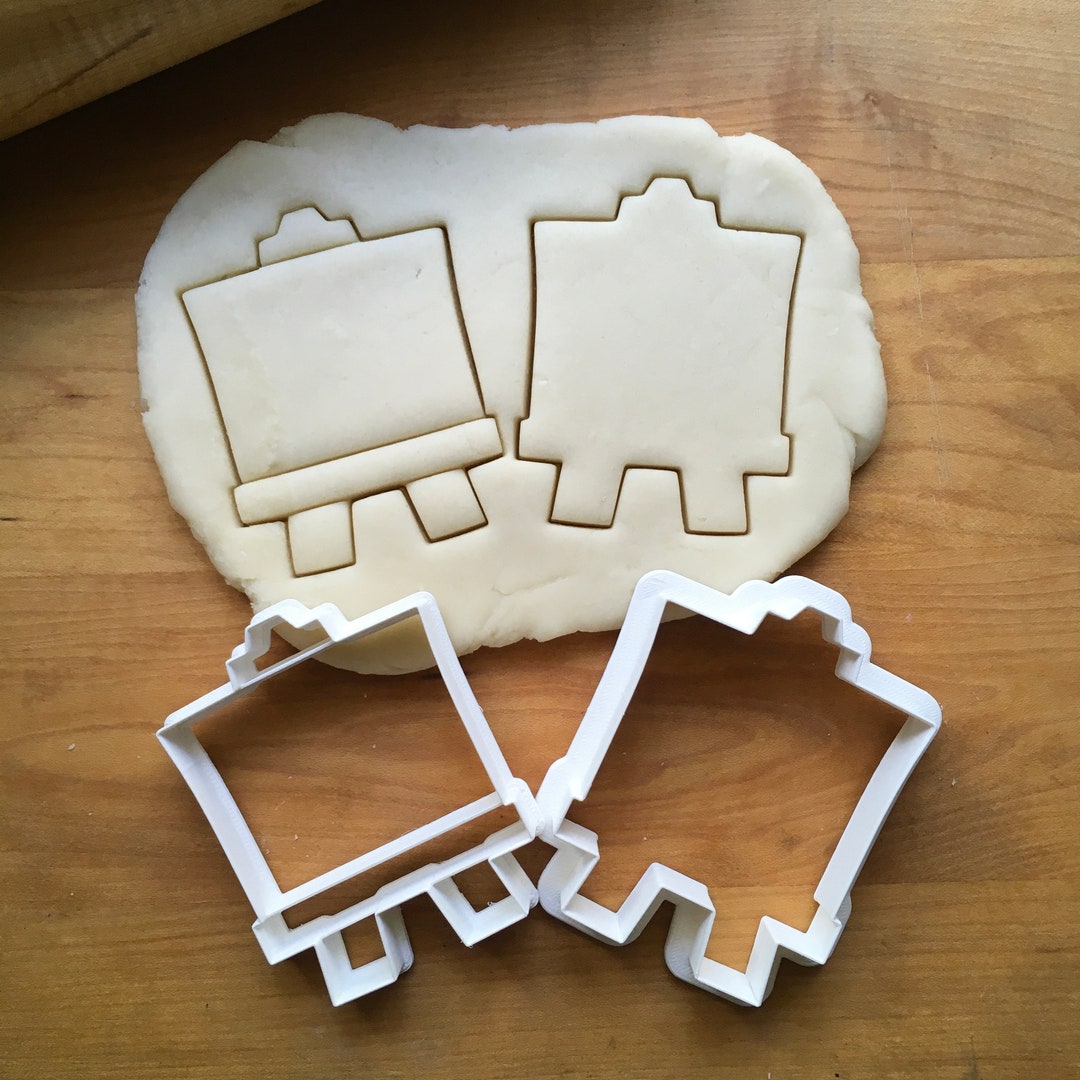 Set of 2 Easel Cookie Cutters/multisize Etsy