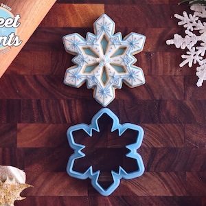 Snowflake Cookie Cutter in Multiple Sizes