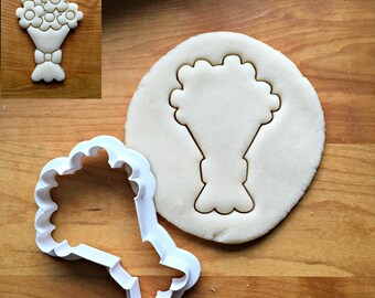 Bouquet of Flowers Cookie  Cutter in Multiple Sizes