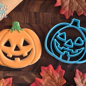 Jack-O-Lantern Halloween Cookie Cutter,Creates a Cut-Out of the Centers