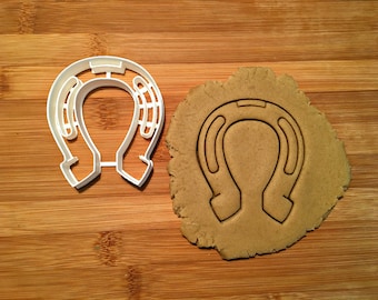 Horseshoe Cookie  Cutter in Multiple Sizes