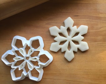 Snowflake/Cut-Out Centers Cookie Cutter/Multi-Size