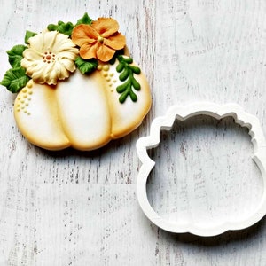 Pumpkin with Flowers Cookie Cutter Multi-Size /