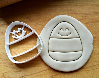 Smiling Candy Corn Cookie Cutter in Multiple Sizes