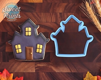 Haunted House Halloween Cookie Cutter in Multiple Sizes: