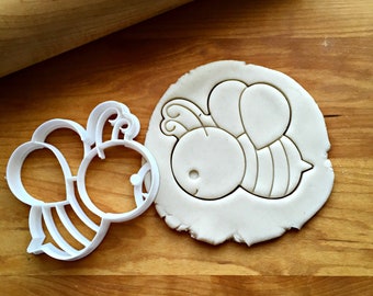 Bee Cookie Cutter in Multiple Sizes
