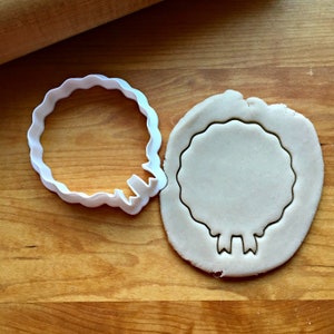 Christmas Wreath Cookie Cutter in Multiple Sizes