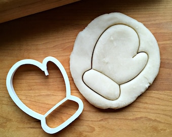 Left Mitten Cookie  Cutter in Multiple Sizes